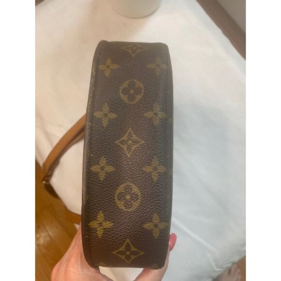 Louis Vuitton Monogram Saint Cloud PM Shoulder Bag/Crossbody - Picture 5 of 11